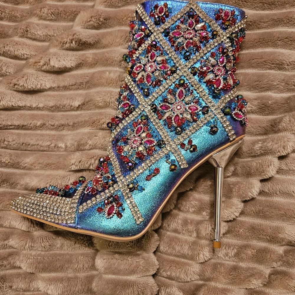 AZALEA WANG CRISP MULTI SIZE 8 - Picture 3 of 11